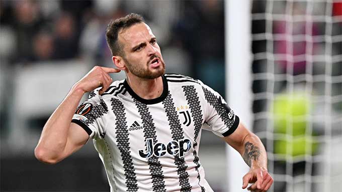 Gatti ghi bàn thắng quý như vàng giúp Juventus thoát hiểm