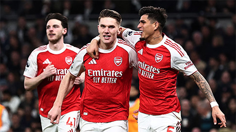  Hơn 5 điểm, Arsenal chưa thể nằm há miệng chờ sung?