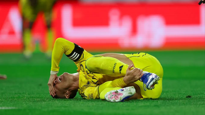 Ronaldo gặp chấn thương trong chiến thắng của Al Nassr trước Al Fayha