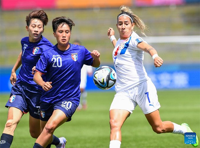 Đài Bắc Trung Hoa (trái) là đối thủ cạnh tranh trực tiếp với Việt Nam