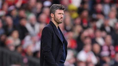  Carrick 'cầu cứu' Premier League