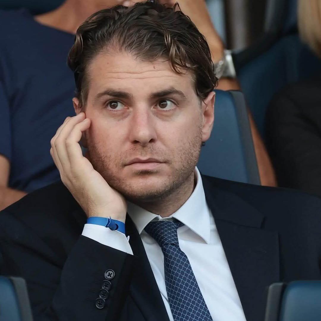 Ellis gia nhập danh sách ngày càng dài những nhân sự giỏi đã rời Arsenal trong 18 tháng qua