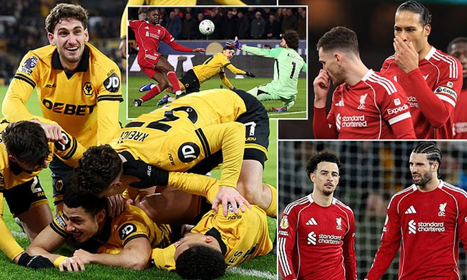 Liverpool thua đau đội bét bảng Wolves