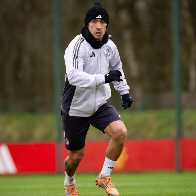 Carrick cần Lisandro Martinez khỏe mạnh cho trận gặp Aston Villa ở vòng đấu tới