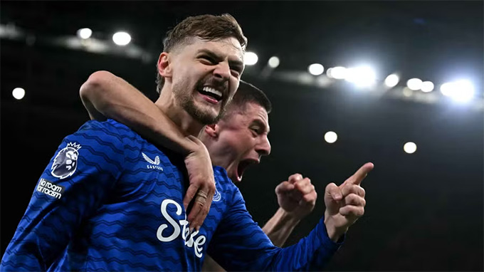 Everton thi đấu hiệu quả trước Burnley