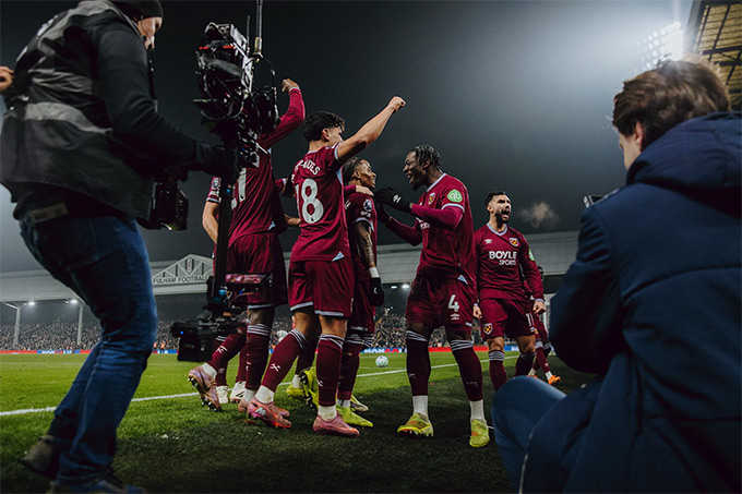 West Ham đang chiến đấu quả cảm ở cuộc chiến trụ hạng