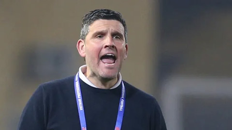  Đằng sau việc Ninh Bình sa thải HLV châu Âu