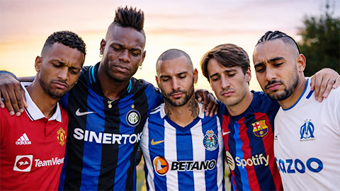  Nani, Balotelli & top 5 ngôi sao 'mãi không chịu lớn'