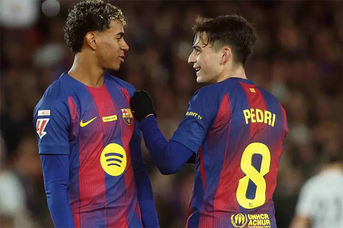 Pedri và Yamal dẫn đầu thế hệ T năng xuất chúng của Barca