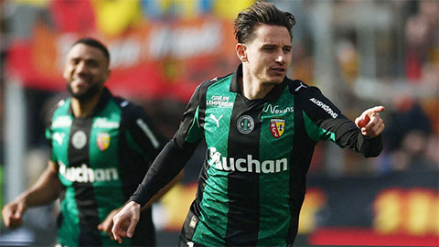  Lens thắng Metz 3-0, áp sát PSG trên bảng xếp hạng Ligue 1