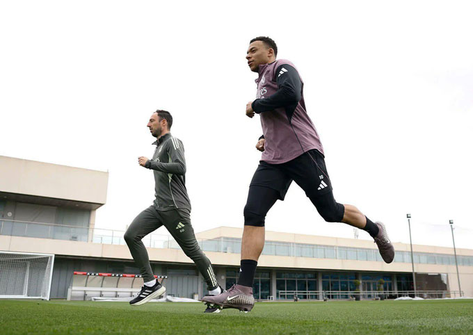 Tuy nhiên khả năng ra sân của Mbappe ở trận gặp Man City vẫn còn bỏ ngỏ