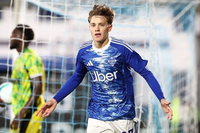 Jesus Rodriguez được MU theo sát