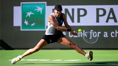  Iga Swiatek vào vòng bốn Indian Wells 6 năm liên tiếp