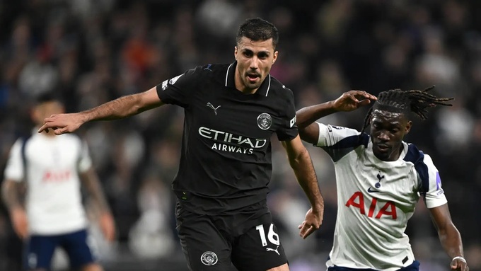 Thành công gần đây của Man City có sự đóng góp rất lớn của tiền vệ Rodri