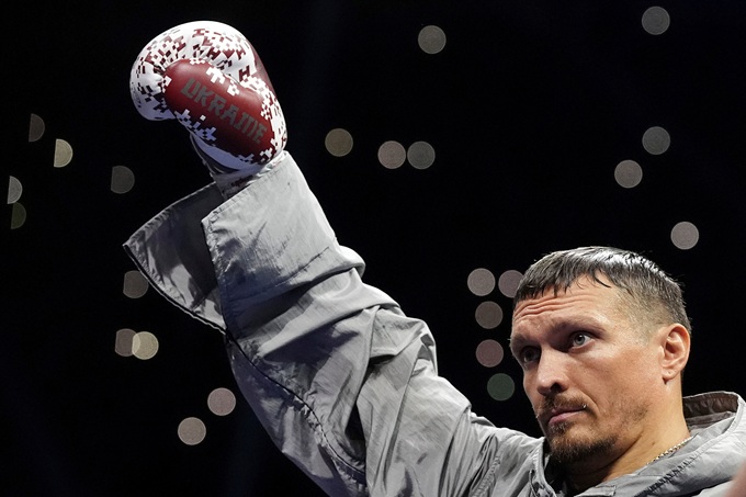 Oleksandr Usyk thách đấu Tyson Fury