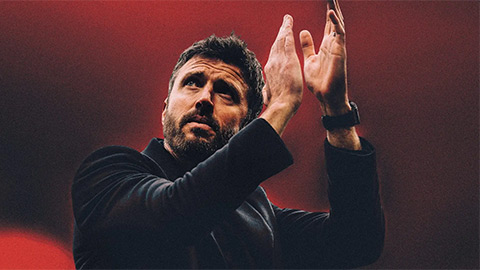  MU và Michael Carrick trước 3 đợt sóng dữ