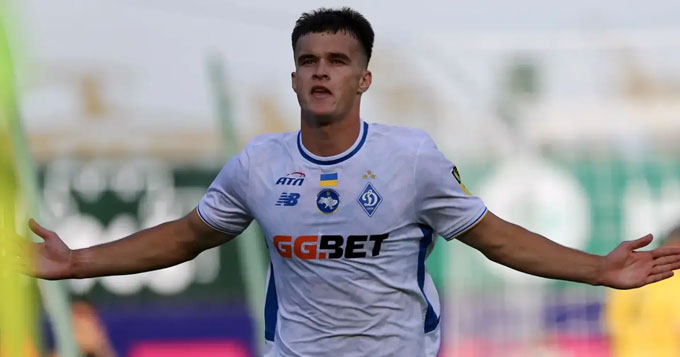  Mykhavko thuộc biên chế Dynamo Kiev