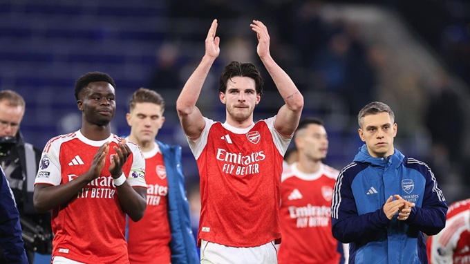 Arsenal cũng đang trong tình thế rất mong manh