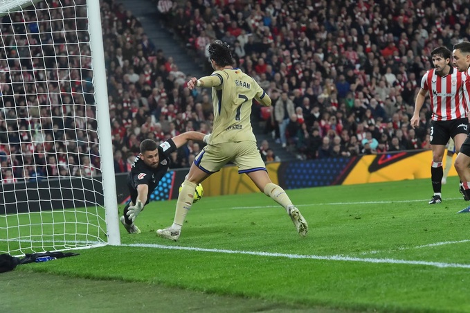 Ferran Torres đã không ghi bàn cho Barca hơn 1 tháng nay