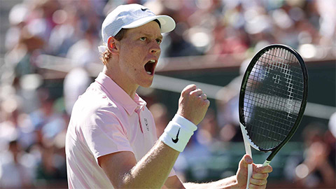  Thắng nghẹt thở Medvedev, Sinner hoàn tất bộ sưu tập Masters 1000 trên sân cứng