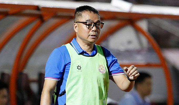 HLV Trần Tiến Đại còn nhiều việc phải làm để giúp PVF-CAND vượt qua khó khăn - Ảnh: Anh Khoa 