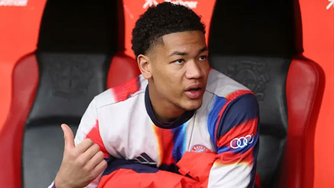  Bayern mất sạch thủ môn, phải dùng 'măng non' 16 tuổi bắt chính ở Champions League