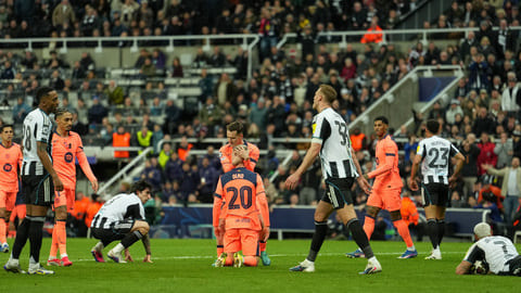 Barca vs Newcastle: ‘Pháo đài’ Camp Nou và cái dớp của người Anh