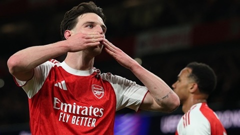  Bản tuyên ngôn đắt giá của Arsenal