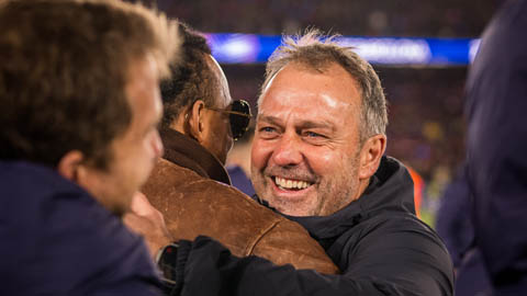  Flick dùng 'tuyệt chiêu' nào giúp Barca hủy diệt Newcastle?