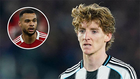  Liverpool sẵn sàng bán Gakpo để chiêu mộ Anthony Gordon