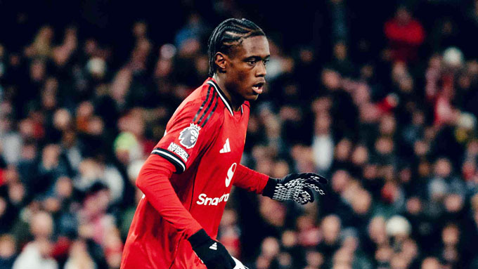 Mantato gặp chấn thương nặng và phải nghỉ hết mùa. Ảnh: Manutd.com