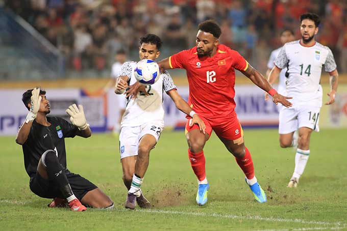 Xuân Son cần giảm cân - Ảnh: Phan Tùng 