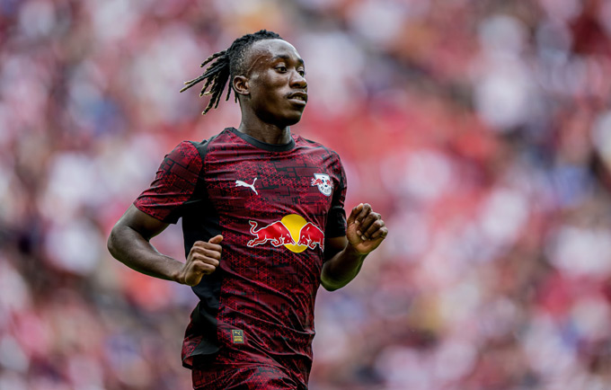 Klopp muốn Liverpool mua Diomande