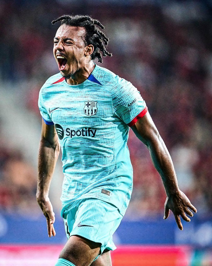 Ảnh: Twitter nhân vật