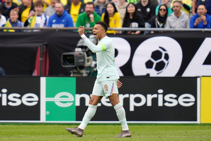 Mbappe hướng tới việc trở thành chân sút xuất sắc nhất ĐT Pháp