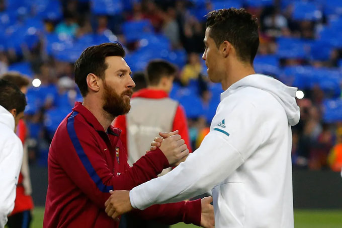 Messi và Ronaldo luôn so kè với nhau. Ảnh Marca