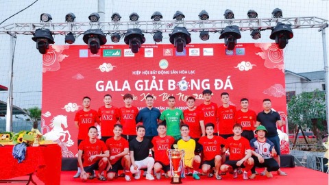  Giải bóng đá Bất động sản Hòa Lạc: Ngược dòng cảm xúc, FC Hoa Hồng lên ngôi vô địch