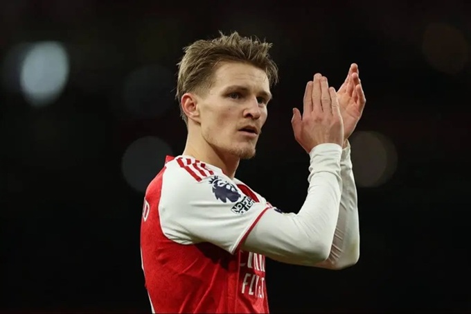 Arsenal đang rất nóng lòng chờ Odegaard trở lại đội hình