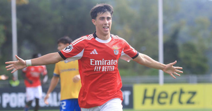  Coletta đang gây ấn tượng mạnh