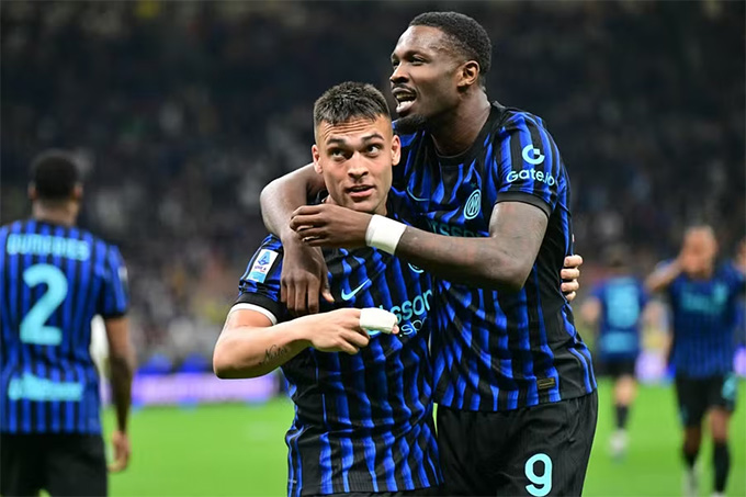Lautaro có 16 bàn, còn Thuram ghi được 13 bàn