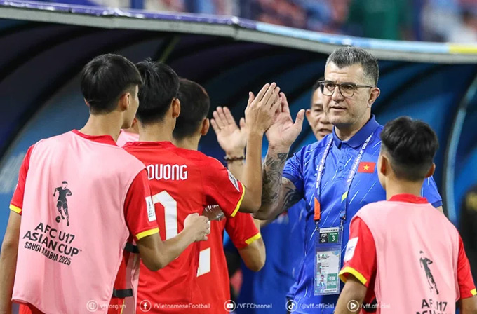 U17 Việt Nam bất lợi về chiều cao tại giải châu lục - Ảnh: VFF 