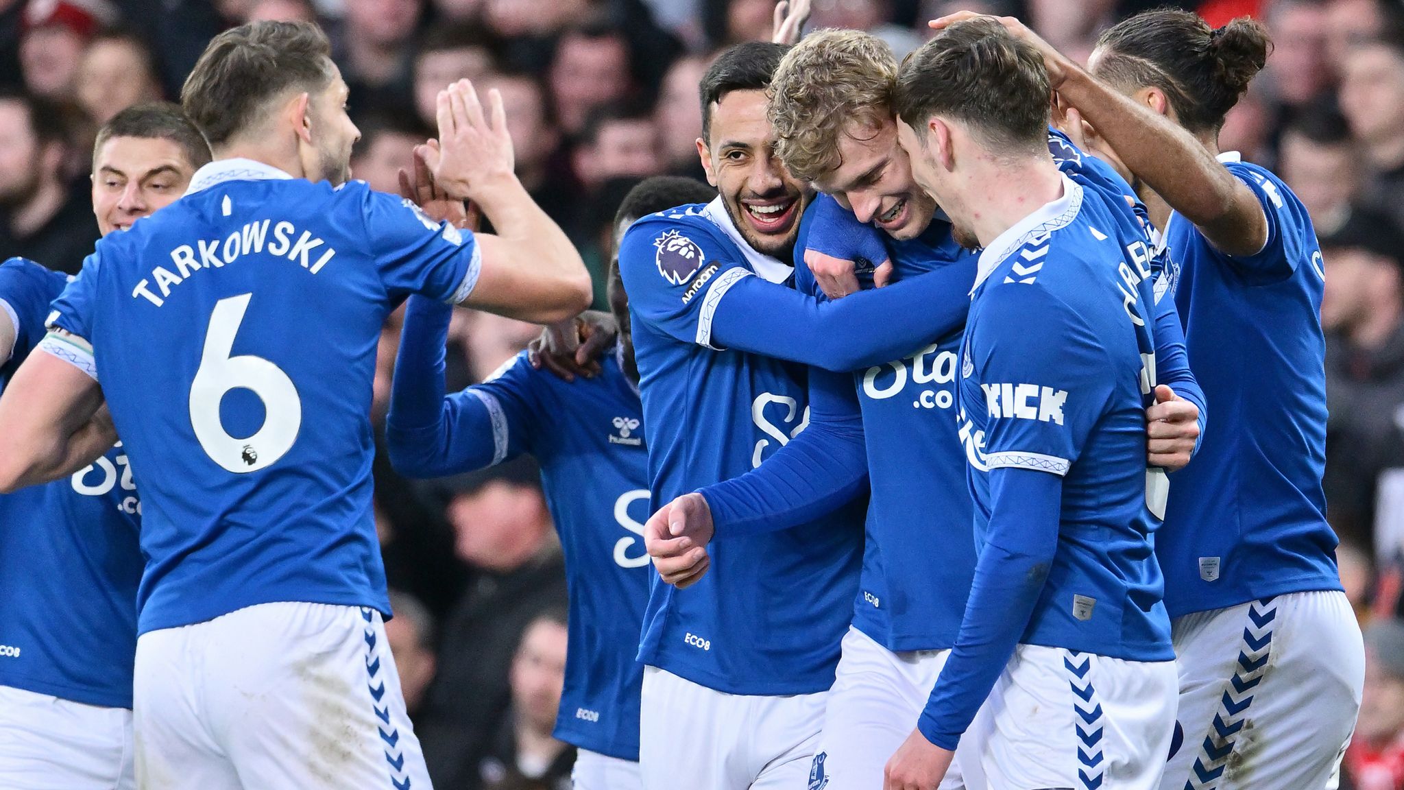 Everton đang rất hay để thua bàn quyết định vào phút cuối