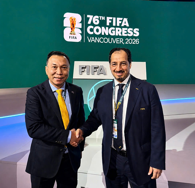 Chủ tịch VFF Trần Quốc Tuấn và ông Yasser Al Misehal tại Đại hội FIFA vừa qua