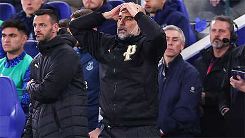 Phản ứng của Guardiola khi Man City gục ngã ở cuộc đua vô địch