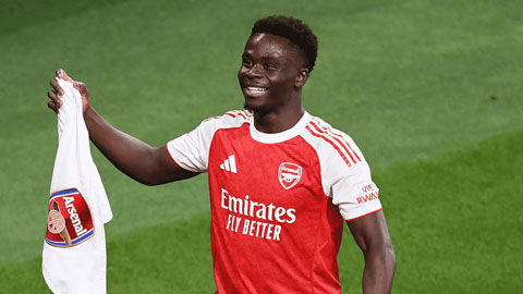  Bukayo Saka: 'Người hùng đúng lúc' của Arsenal