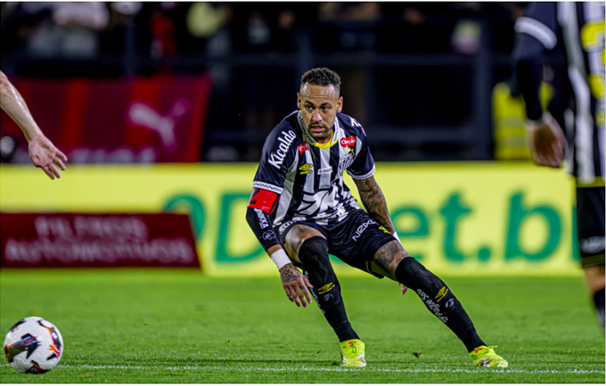 Phong độ vốn đã tệ, giờ Neymar lại còn dính vào rắc rối ngoài chuyên môn