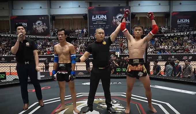 Đỗ Huy Hoàng (phải) tự tin sẽ lợi hại hơn trong lần trở lại này
