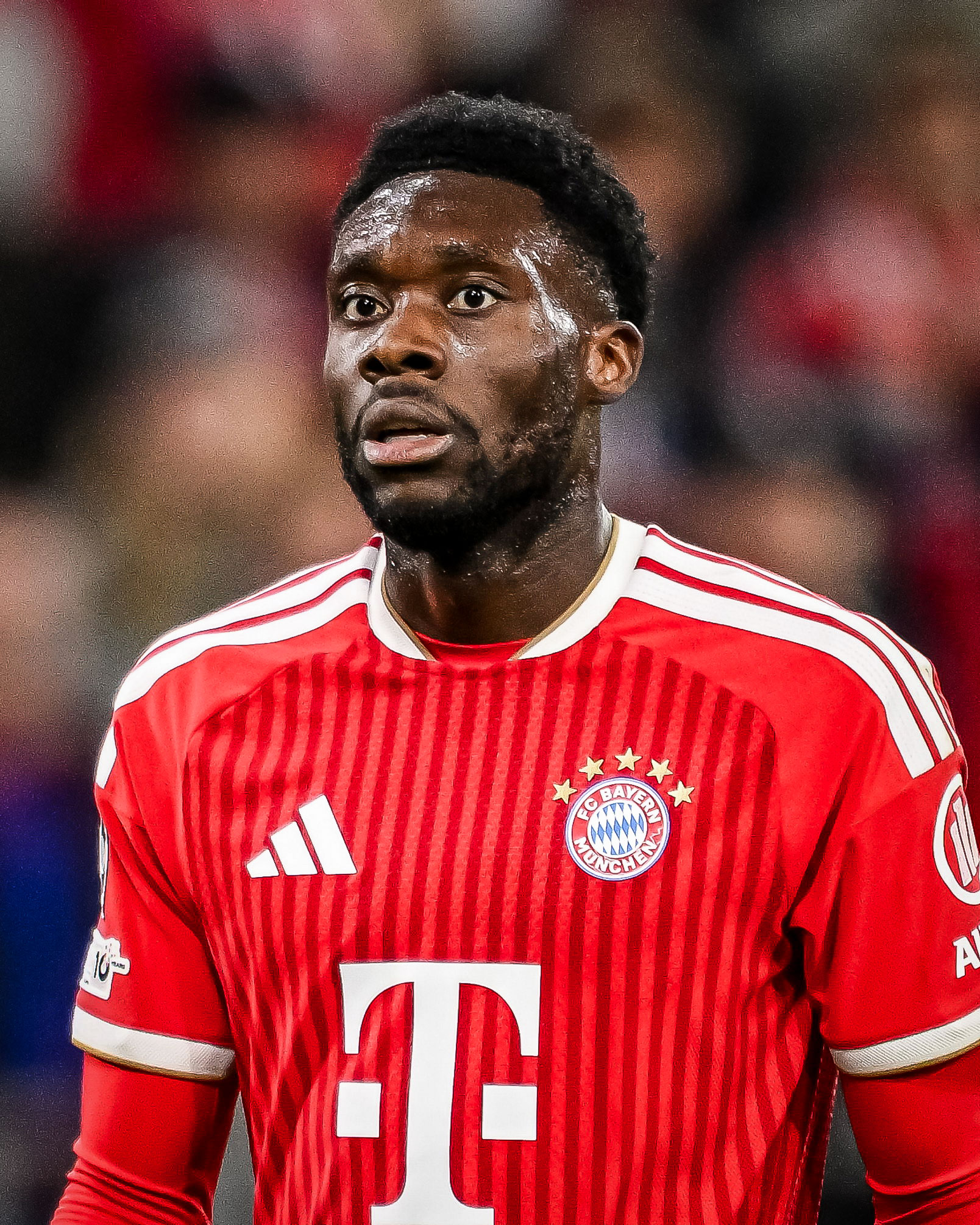 Chấn thương đang ảnh hướng lớn tới Davies - Ảnh: @brfootball