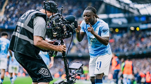  Guardiola tuyên bố Doku đã thành 'quái vật' tấn công mới