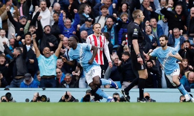 Man City của HLV Pep Guardiola vừa vùi dập Brentford 3-0